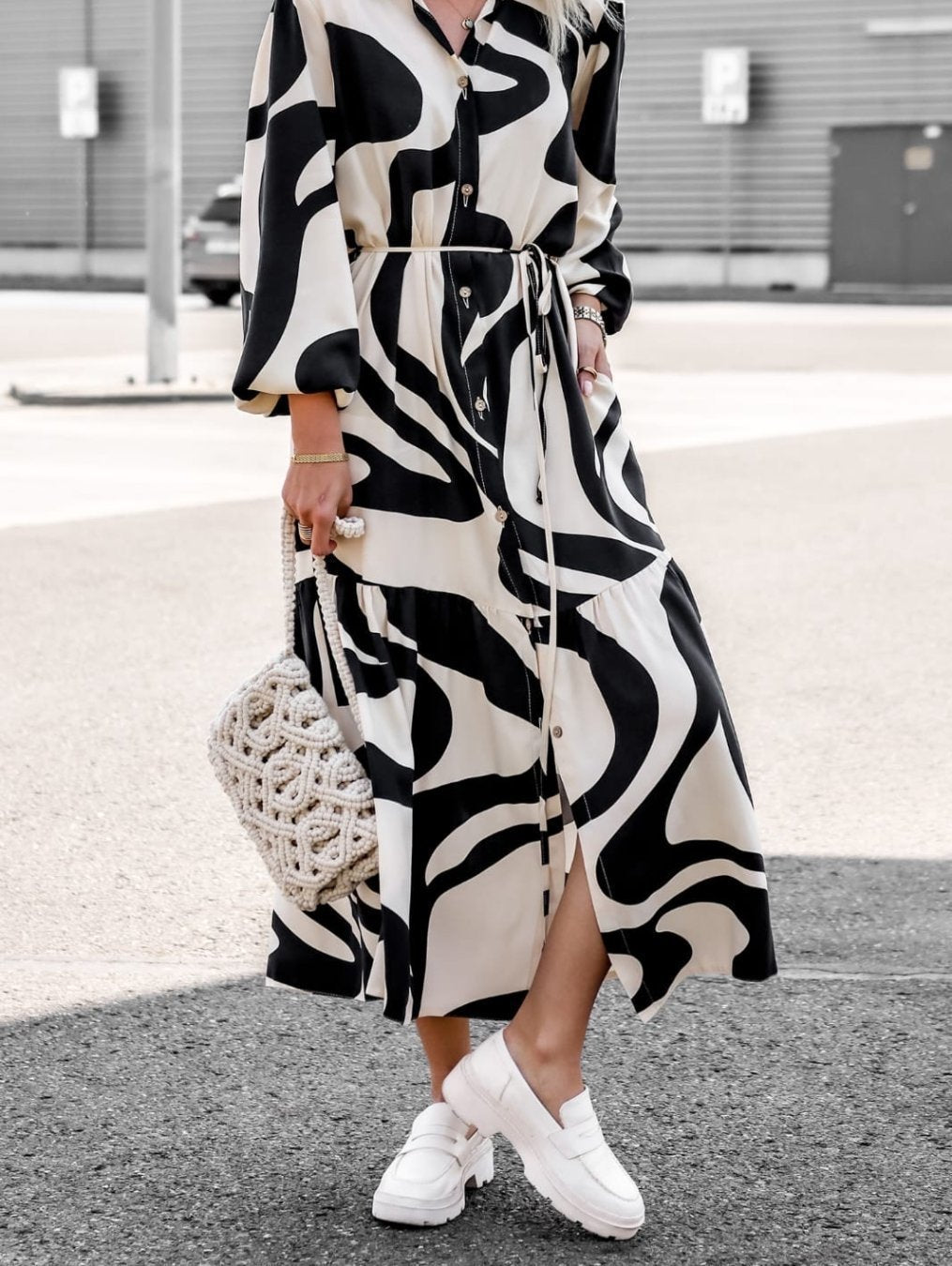 Damen Langarm Hemdblusenkleid mit modischem Muster und Taillengürtel EB