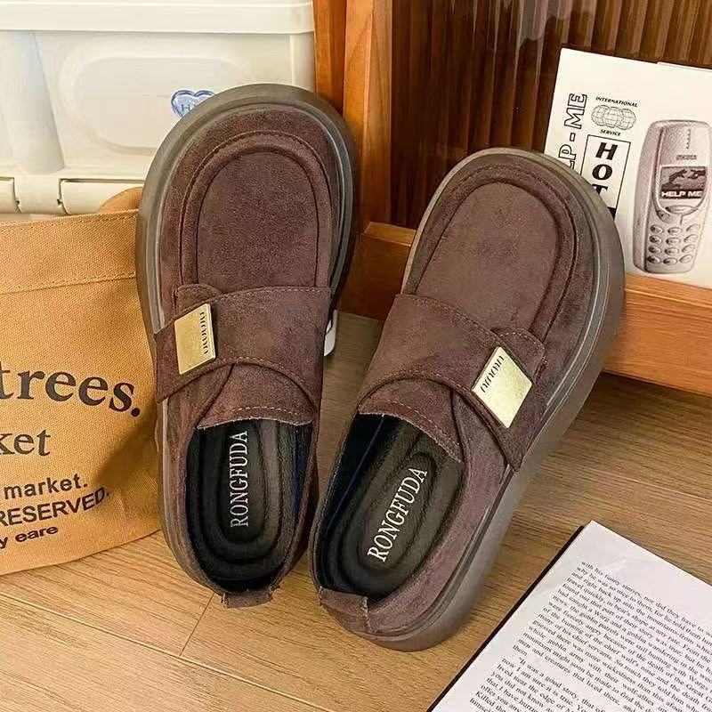 Damen Chunky Clogs aus weichem Wildleder mit verstellbarem Klettverschluss EB