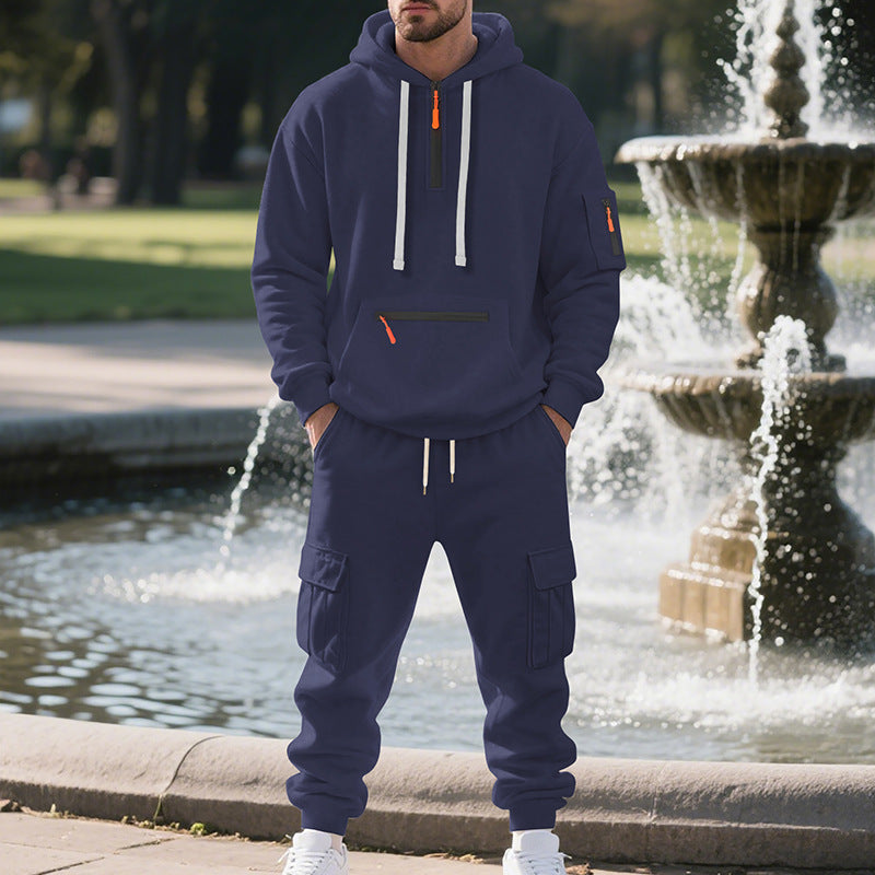 Herren Trainingsanzug mit modernem Schnitt und praktischen Taschen EB