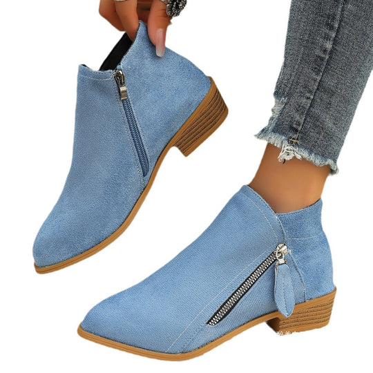 Damen nan kurze Wildlederoptik-Stiefelette mit seitlichem Zierriegel-Reißverschluss und komfortablem Blockabsatz EB