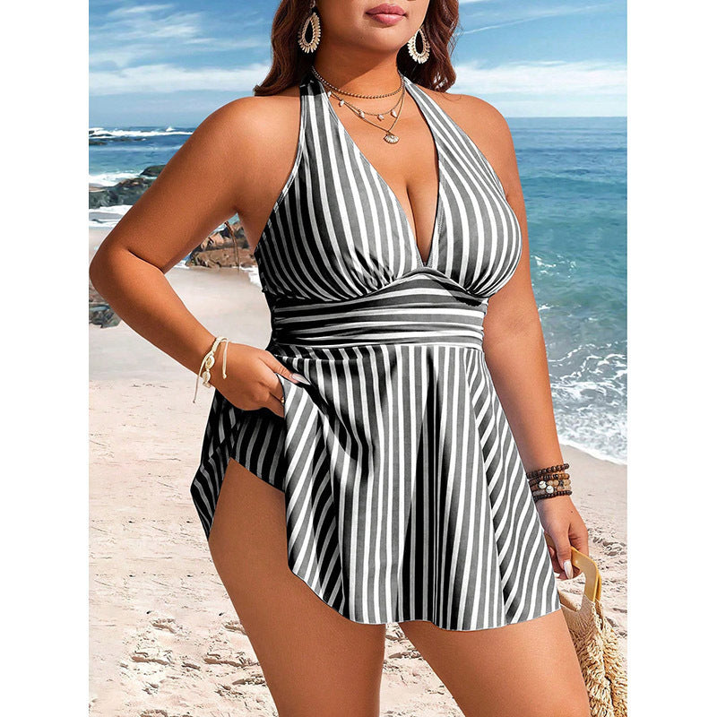 Damen Strandkleid mit raffiniertem Wickeldesign EB