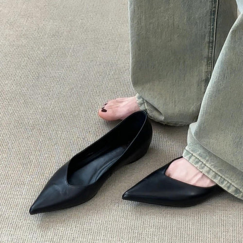 Damen elegante Slipper mit spitzem Zehenbereich und hochwertiger Lederoptik EB