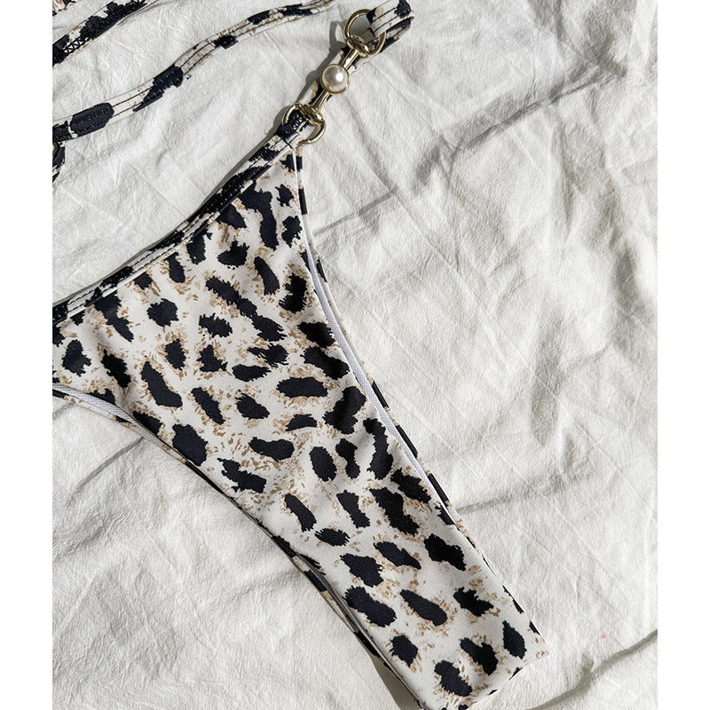 Damen Triangel-Bikini mit modischen Kettendetails EB