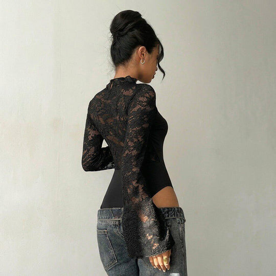 Damen Body mit transparenten Spitzenärmeln und modernem Cut-Out EB