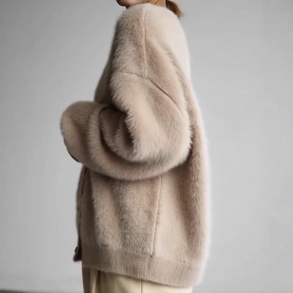 Damen Flauschiger Eyelash-Mix Oversize-Cardigan mit V-Ausschnitt und dekorativen Holzknöpfen EB