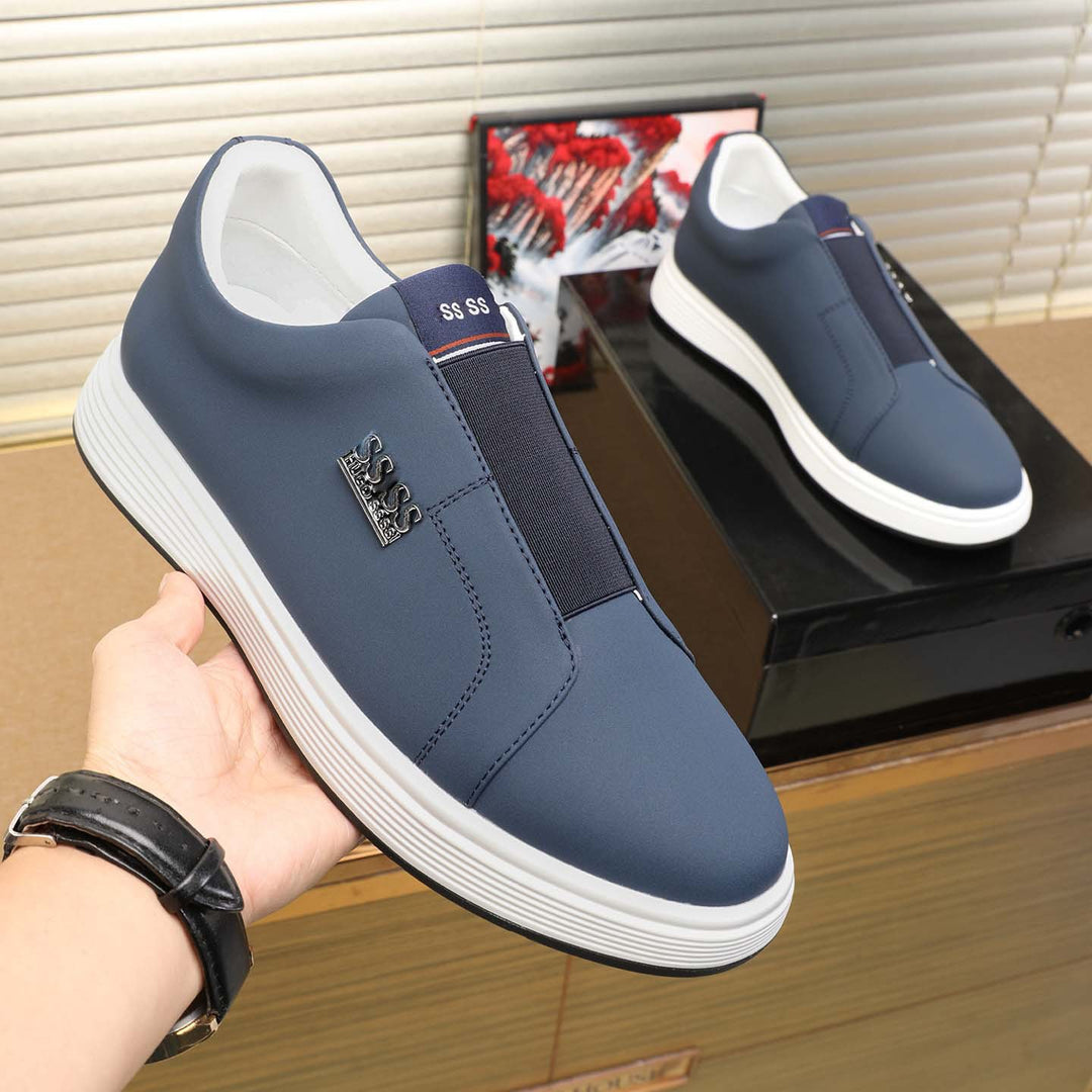 Damen Sportliche Slip-On Sneakers mit flexibler Sohle und dämpfendem Komfort EB