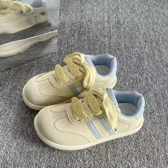 Damen Sneakers im lässigen Alltagsdesign mit spielerischen Applikationen EB