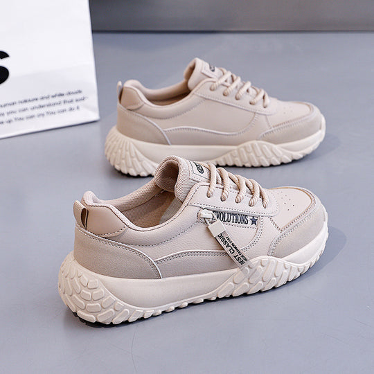 Damen Sportliche Sneakers mit robuster Profilsohle und atmungsaktiver Struktur EB