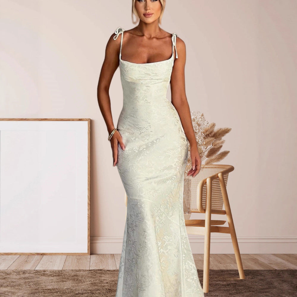 Damen Elegantes Maxikleid mit verführerischen Spaghettiträgern EB