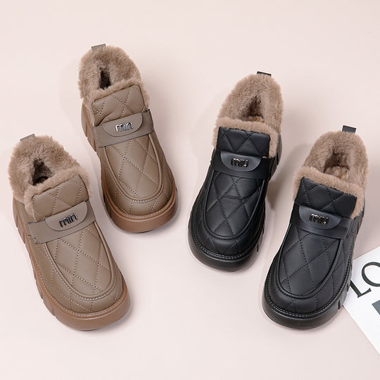 Damen Weiche und gefütterte Winterstiefel mit praktischer Klettverschlussfunktion EB