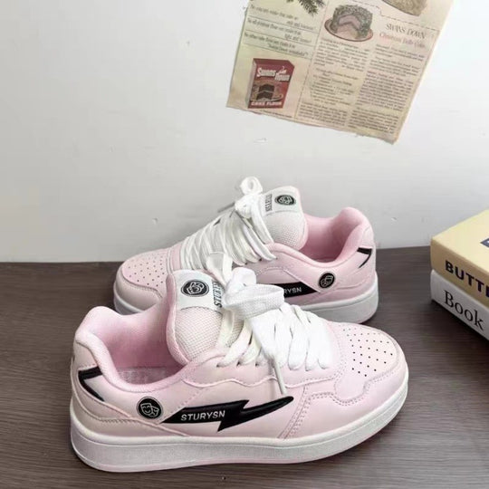 Damen Sportliche Sneakers im minimalistischen Design mit atmungsaktiver Oberflächenstruktur EB
