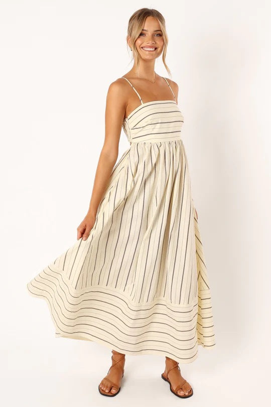 Damen Maxi-Kleid mit schmalen Spaghettiträgern und eleganten Querstreifen EB