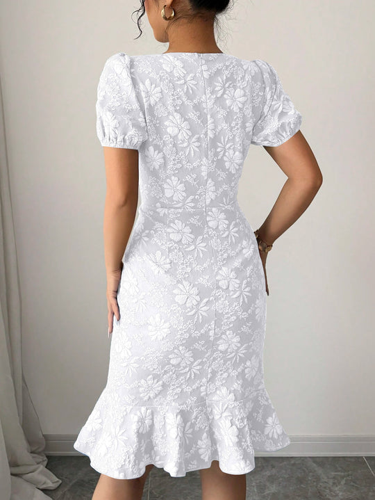 Damen Elegantes Blumenkleid mit Rüschensaum EB