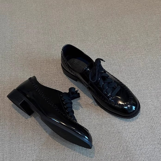 Damen modische Schnürschuhe mit feiner Lederverarbeitung und stilvollen Akzenten EB