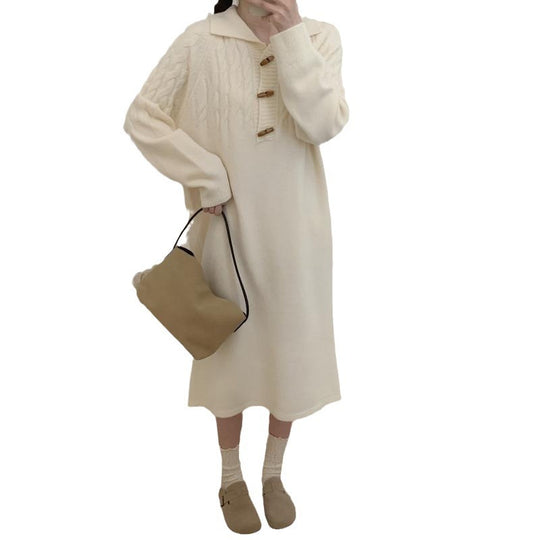 Damen Strickkleid mit Kragen und Knopfdetails EB