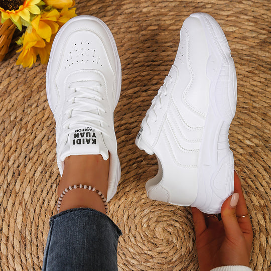 Damen Sportliche Sneakers mit luftiger Oberflächenstruktur und dämpfender Sohle EB