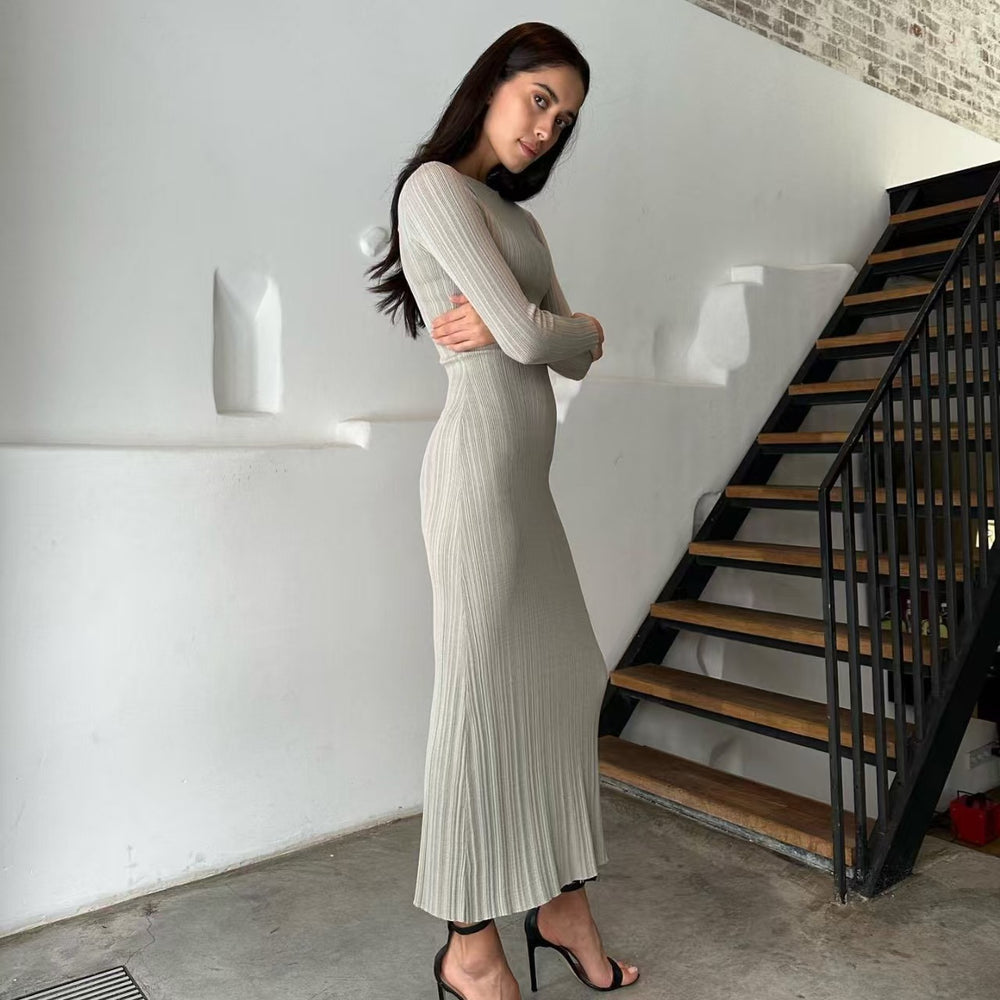 Damen Elegantes Rippstrick-Kleid mit langem Arm und Figurbetonter Silhouette EB