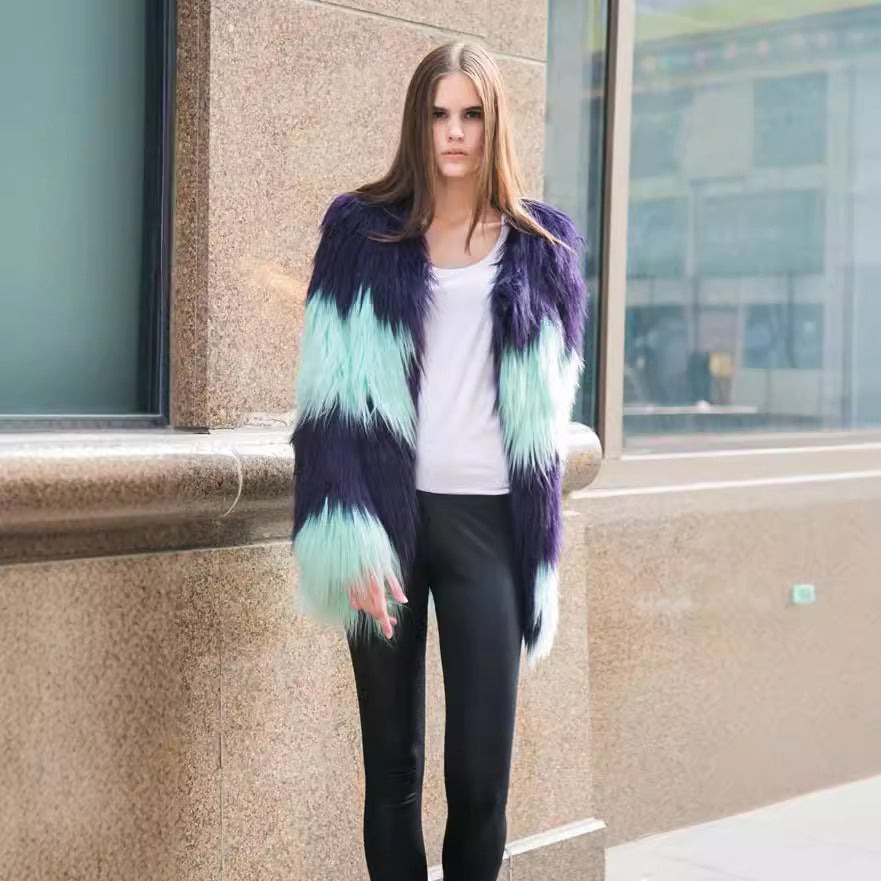 Damen Modischer Kunstpelzblazer mit strukturiertem Design und voluminösen Ärmeln EB
