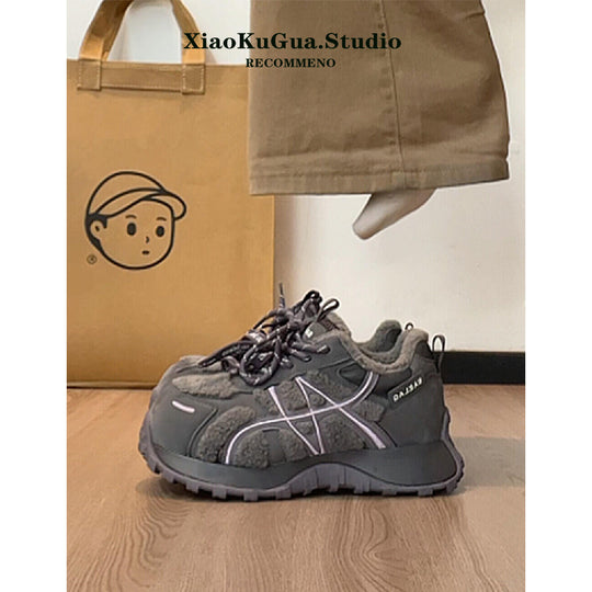 Damen modische Sneakers mit hochwertiger Fleece-Konstruktion und innovativem Sohlenprofil EB