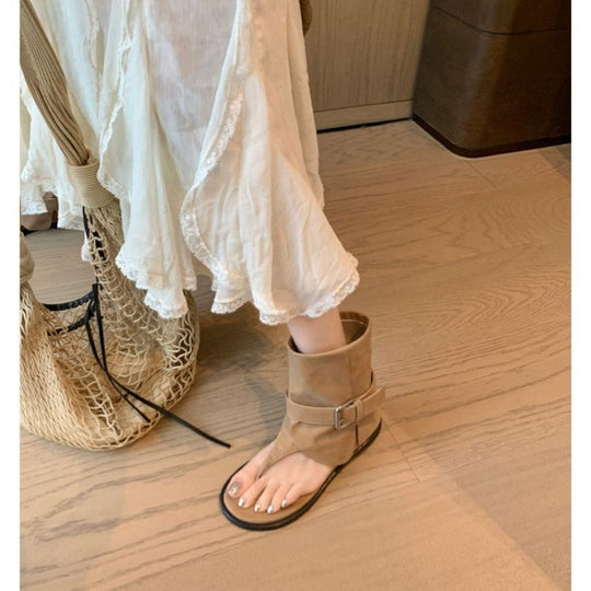 Damen Ankle-Cuff Zehensteg-Sandale mit weitem Schaft und verstellbarem Schnallenriemen EB