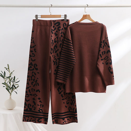Damen modisches Lounge-Set mit Tiermuster und breiten Streifen EB