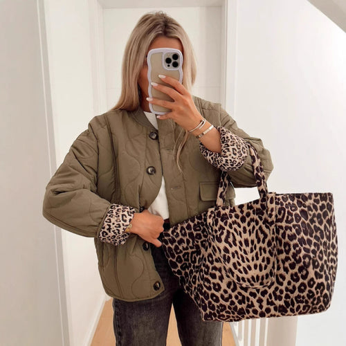 Damen Steppjacke mit praktischen Taschen und dekorativem Knopfverschluss EB