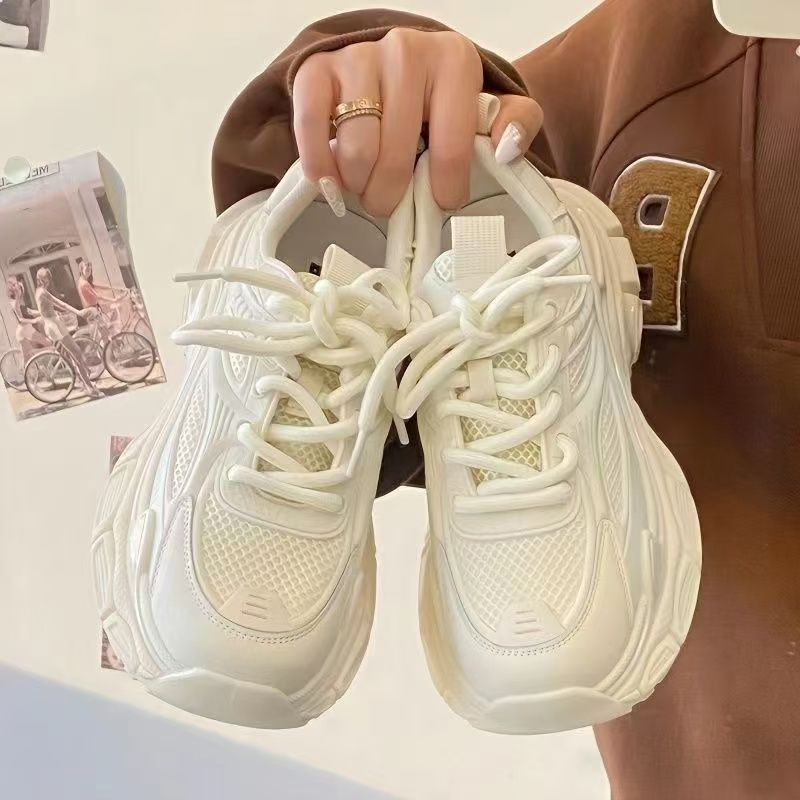 Damen Sportliche Sneakers mit atmungsaktivem Mesh-Obermaterial und rutschfester Sohle EB