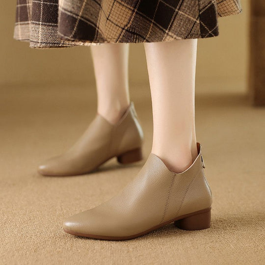 Damen Elegante Ankle Boots mit modischem Schnitt und bequemer Passform EB