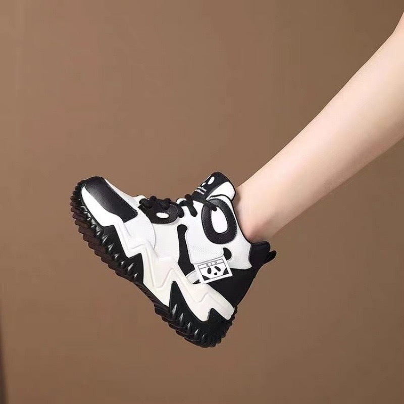 Damen Sneaker mit robustem Kletterdesign EB