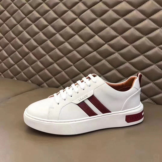 Herren Sneaker mit modischen Akzenten von EB