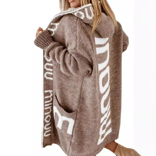 Damen Oversized Strickjacke mit Kapuze und praktischen Taschen EB
