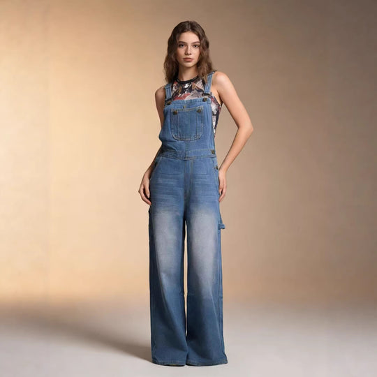 Damen Latzhose im lässigen oversized Schnitt mit funktionalen Seitentaschen EB