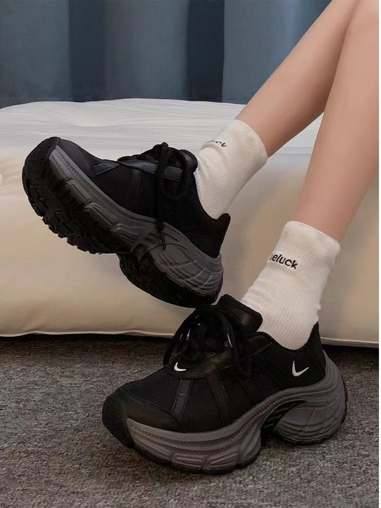 Damen Sportliche Chunky Sneakers mit dämpfender Sohle EB