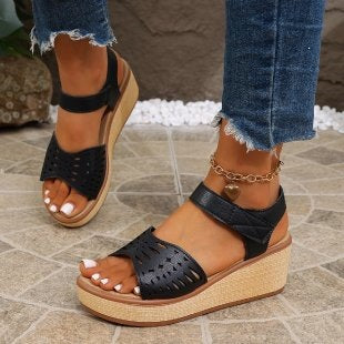 Damen komfortable Keil-Sandalen mit perforiertem Obermaterial EB