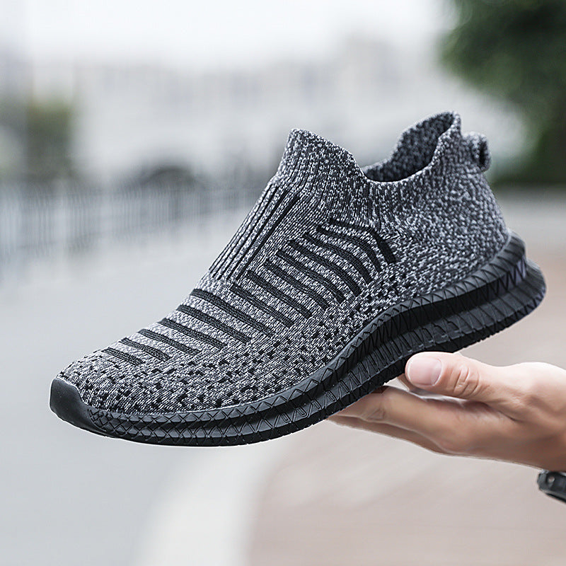 Unisex nan Slip-on Stricktrainer mit formstabilem Sockenschaft, reaktionsfreudiger Leichtsohle und rutschfester Profilkante EB