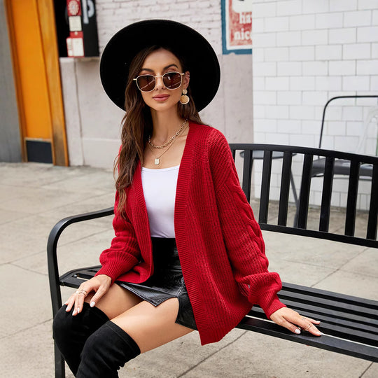 Damen Grobstrickjacke mit voluminösen Ärmeln und modernem Schnitt EB