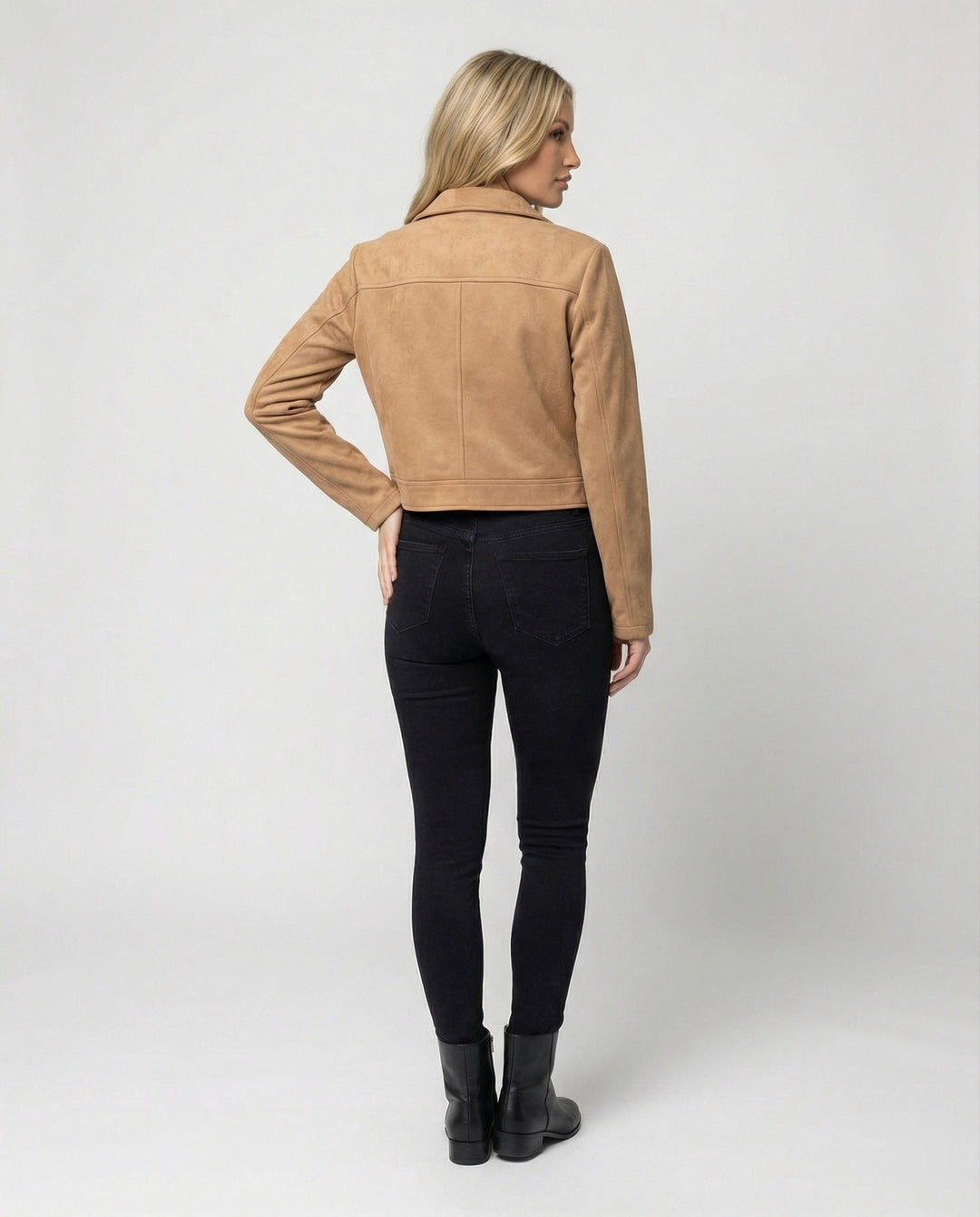 Damen Bekleidungsgeschäft kurz geschnittene Reißverschlussjacke mit Hemdkragen und taillierter Silhouette aus Wildlederimitat EB