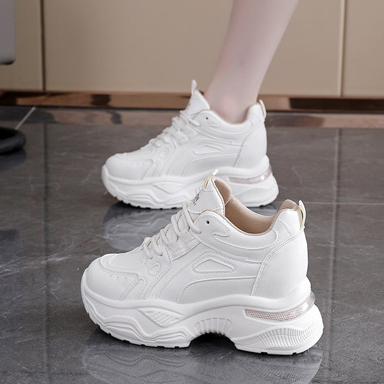 Damen Sportliche Sneakers mit dämpfender Laufsohle und atmungsaktivem Obermaterial EB