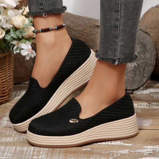 Damen bequeme Slip-On Sneakers mit anatomischem Fußbett und texturiertem Obermaterial EB