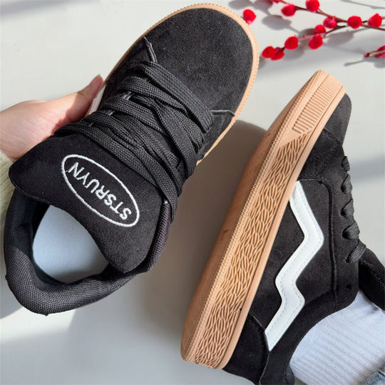 Damen Sportliche Sneaker mit hochwertigem Wildleder und rutschfester Sohle EB