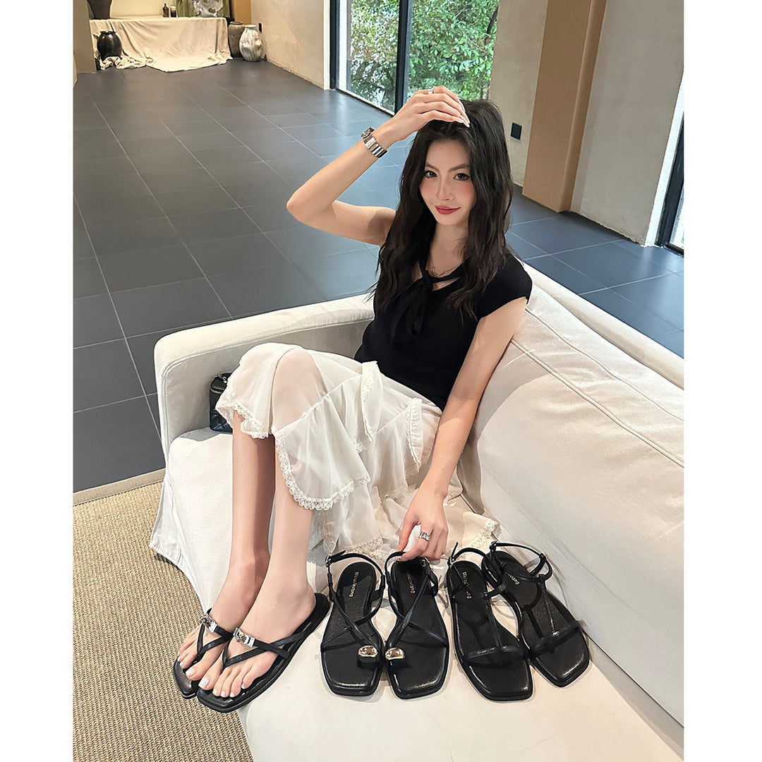 Damen Flip-Flops mit elegantem Riemendesign und modischem Schmuckdetail EB