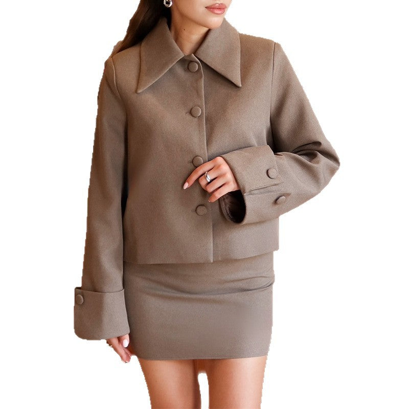 Damen Elegante Kurzjacke mit weitem Kragen und Knopfdetail EB