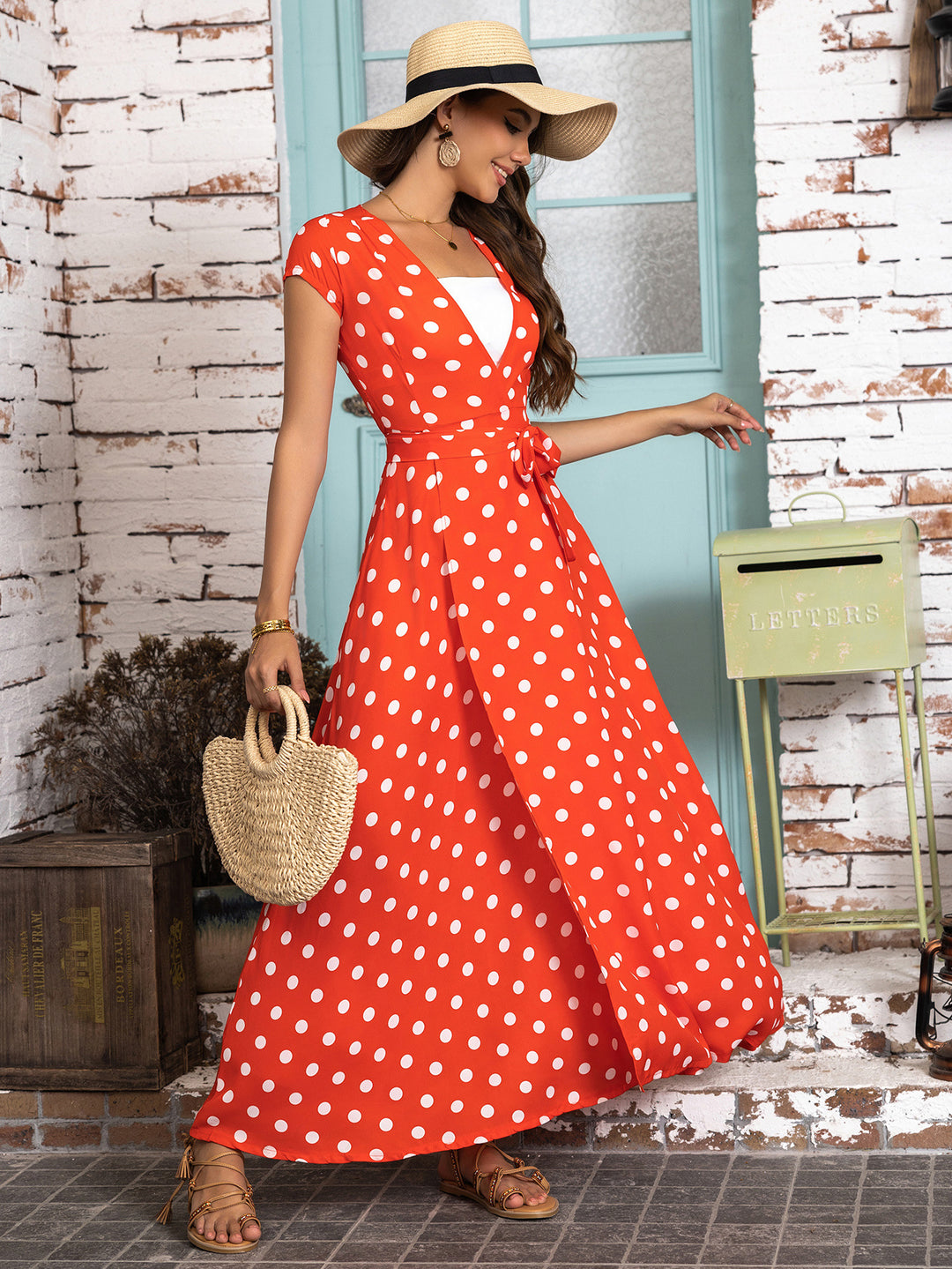 Damen Maxikleid mit schmeichelndem Wickeldesign und modernen Punkten EB