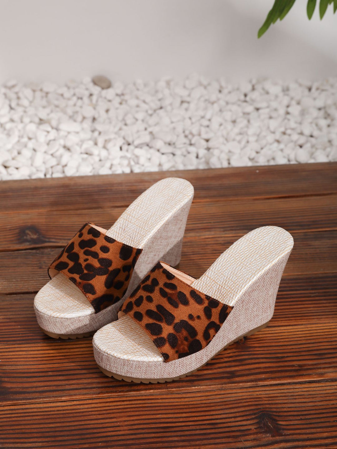 Damen Wedge-Pantoletten mit tierischem Druck und komfortablem Fersenbereich EB