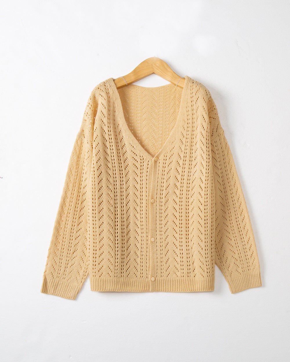 Damen Strickcardigan mit luftiger Lochmusterung und V-Ausschnitt EB
