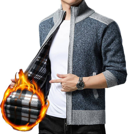 Herren Strickjacke mit hohen Kragen und praktischen Taschen EB