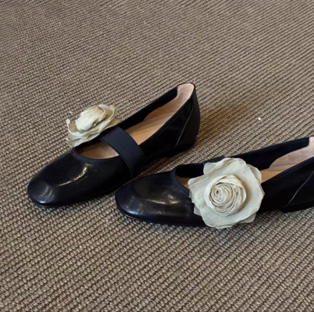 Damen Ballerinas mit floralem Dekor und elastischem Riemen EB