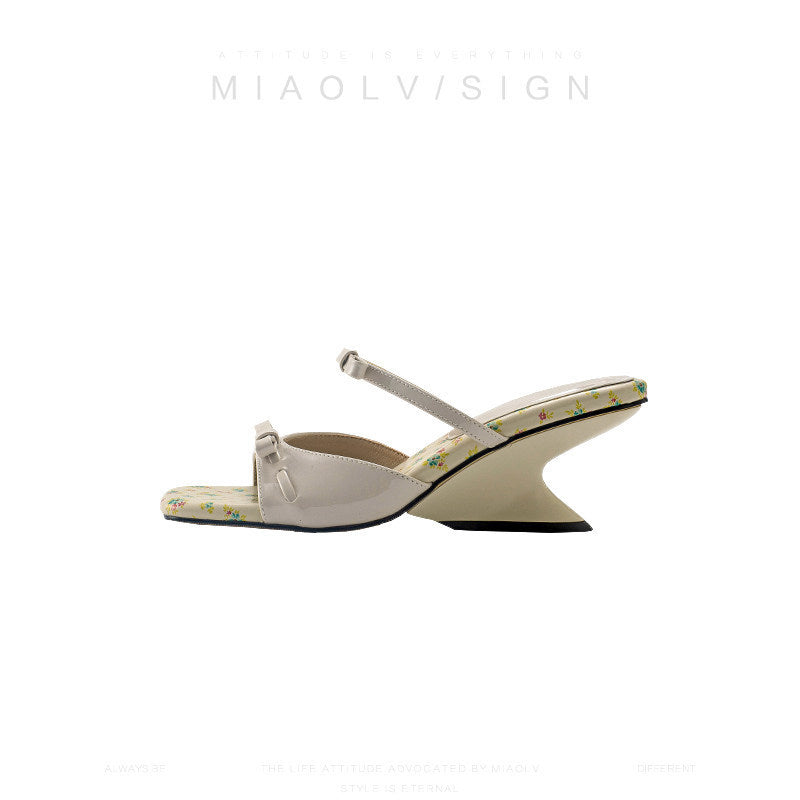 Damen Slingback Sandalen mit floralem Riemen und bequemem Absatz EB