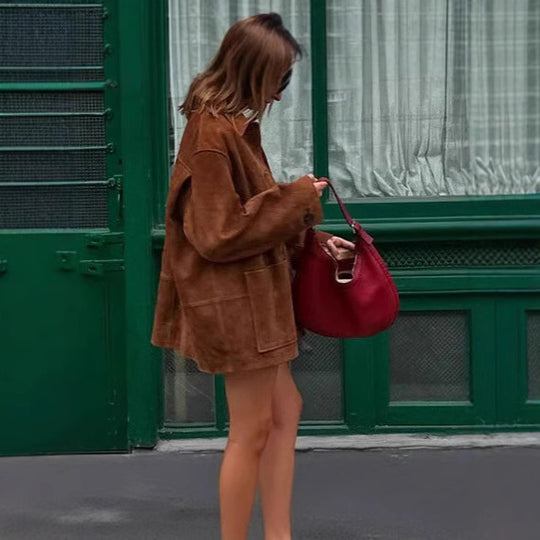 Damen klassische Wildlederjacke im entspannten Schnitt mit knöpfbarem Verschluss EB