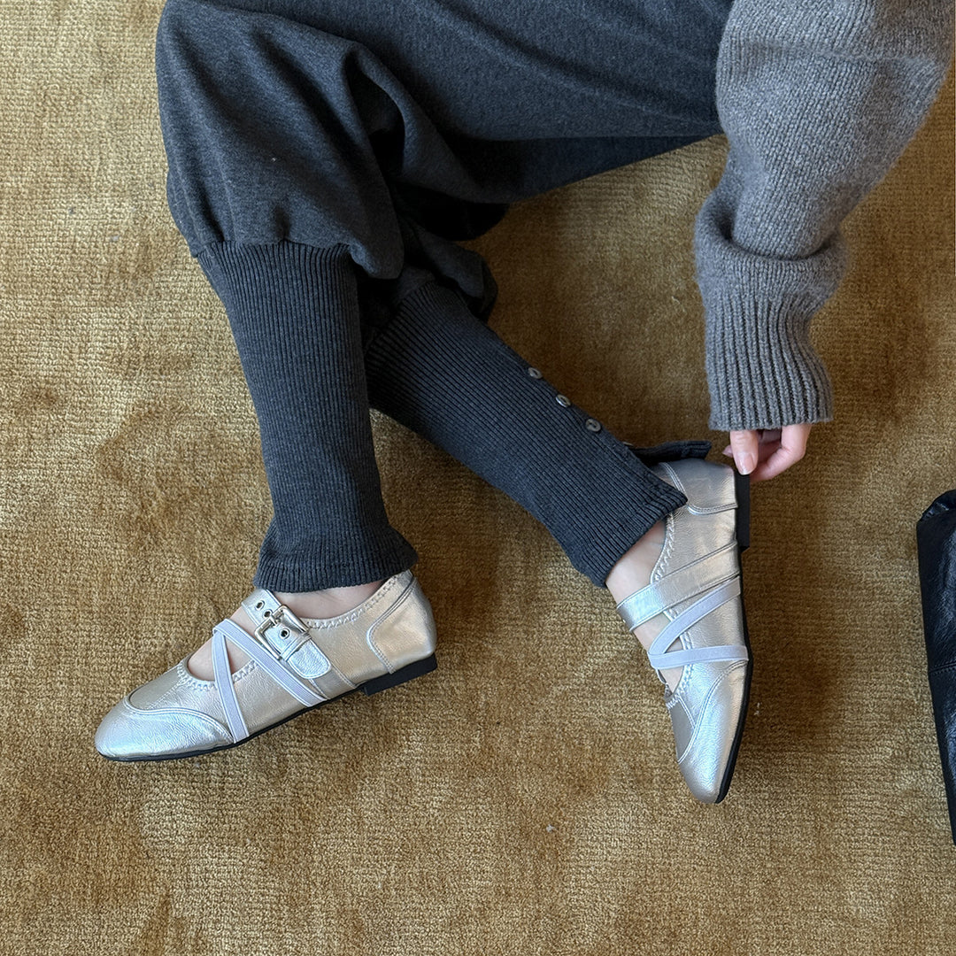 Damen Bequeme Ballerinas mit verstellbarem Riemchen und modischem Metallic-Finish EB